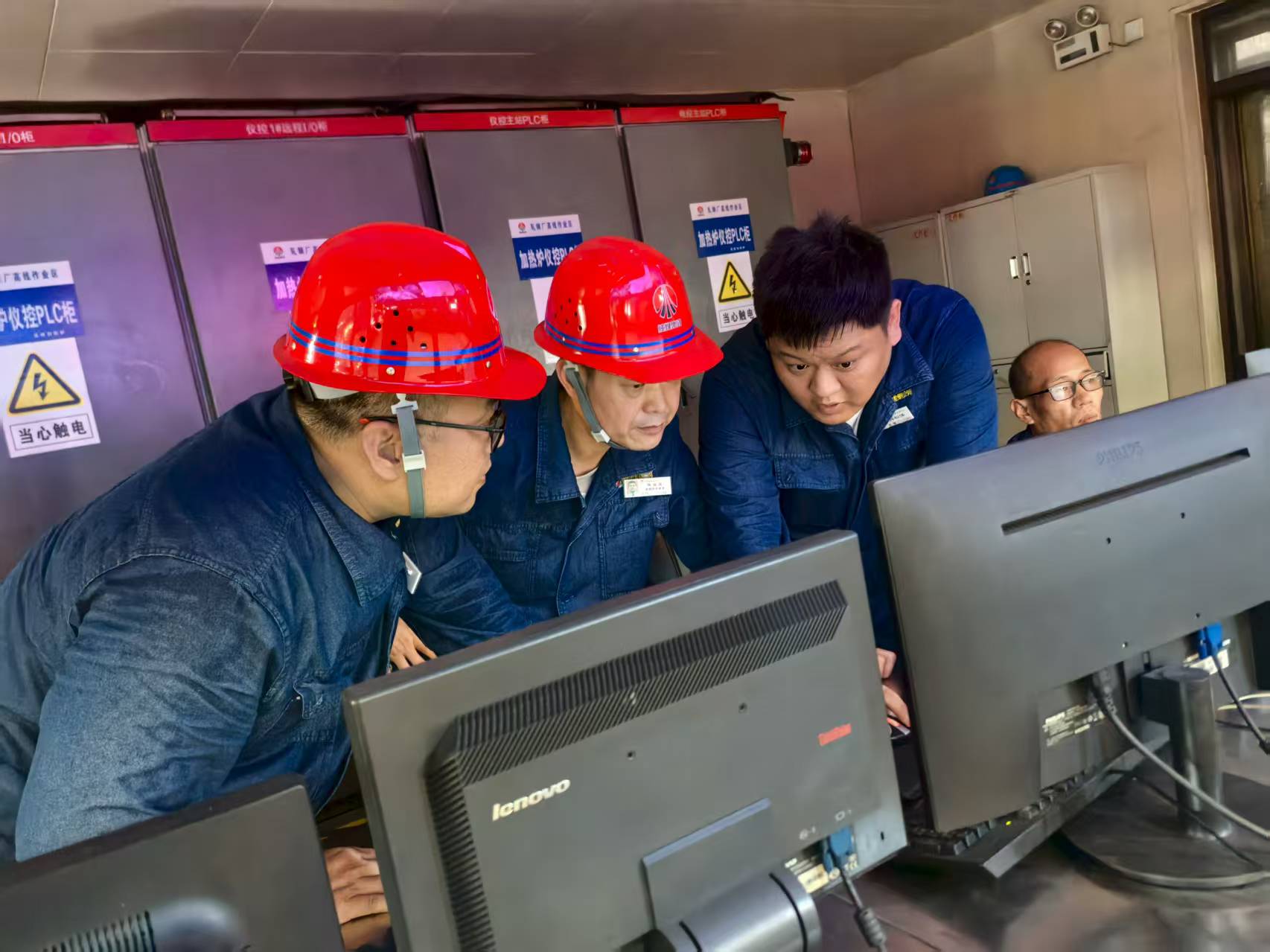 龍鋼公司創(chuàng)新創(chuàng)效工作取得階段性成果 龍鋼公司創(chuàng)新創(chuàng)效工作取得階段性成果