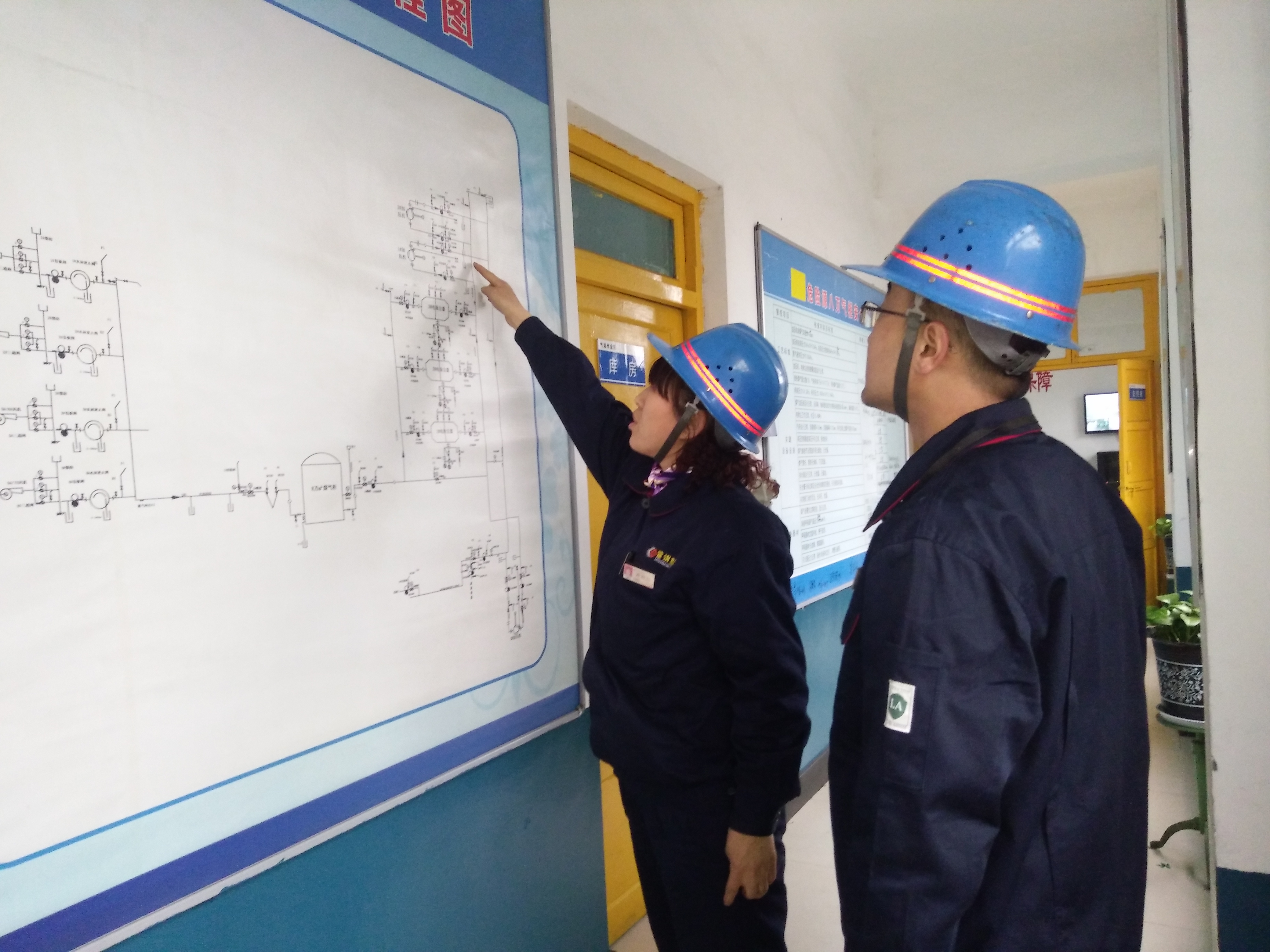 以心迎新逐夢起航——龍鋼公司能源檢計量中心青年人才建設工作側記 以心迎新逐夢起航——龍鋼公司能源檢計量中心青年人才建設工作側記